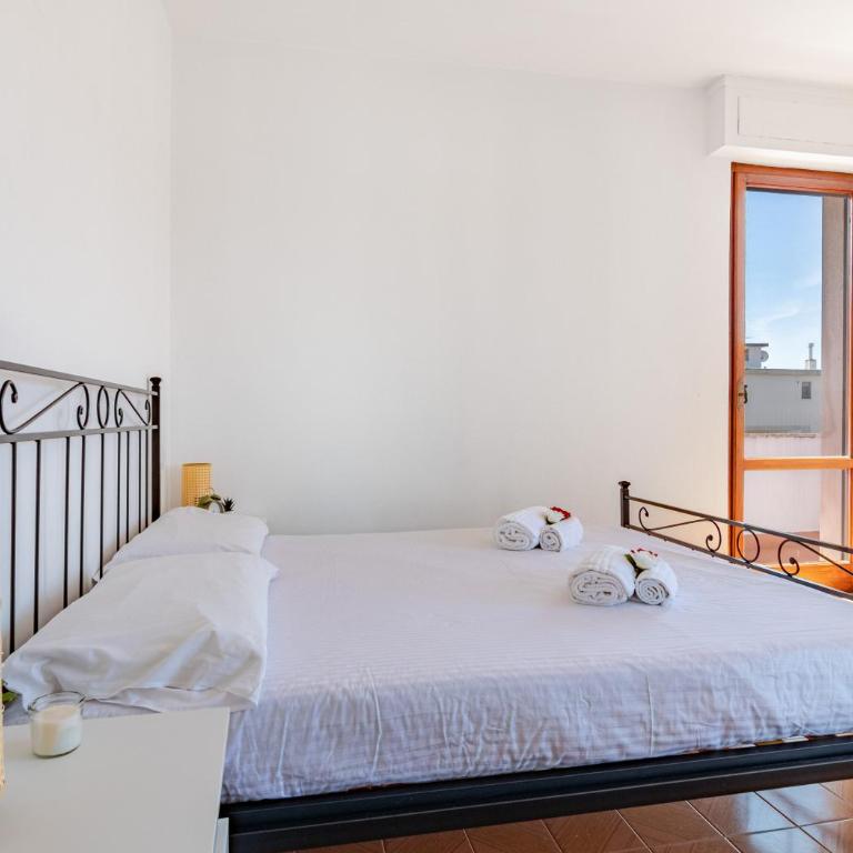 lnd 15- Attico 2 camere balcone parcheggi gratis ascensore - Appartamento con 1 Camera da Letto - 7
