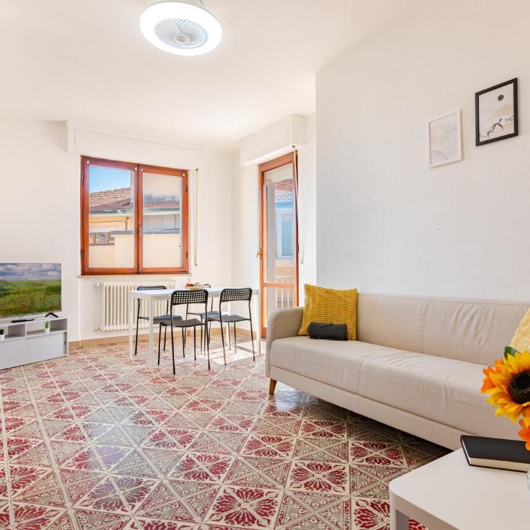 lnd 15- Attico 2 camere balcone parcheggi gratis ascensore - Appartamento con 1 Camera da Letto - 20