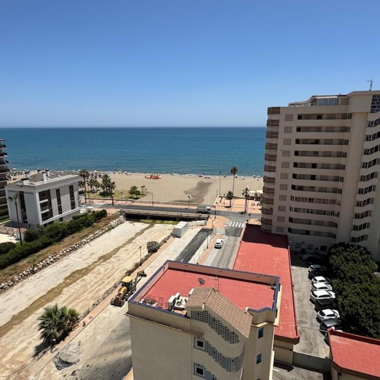 Estilo confort en Los Boliches con piscina parking - Apartamento con vistas y balcón - 1