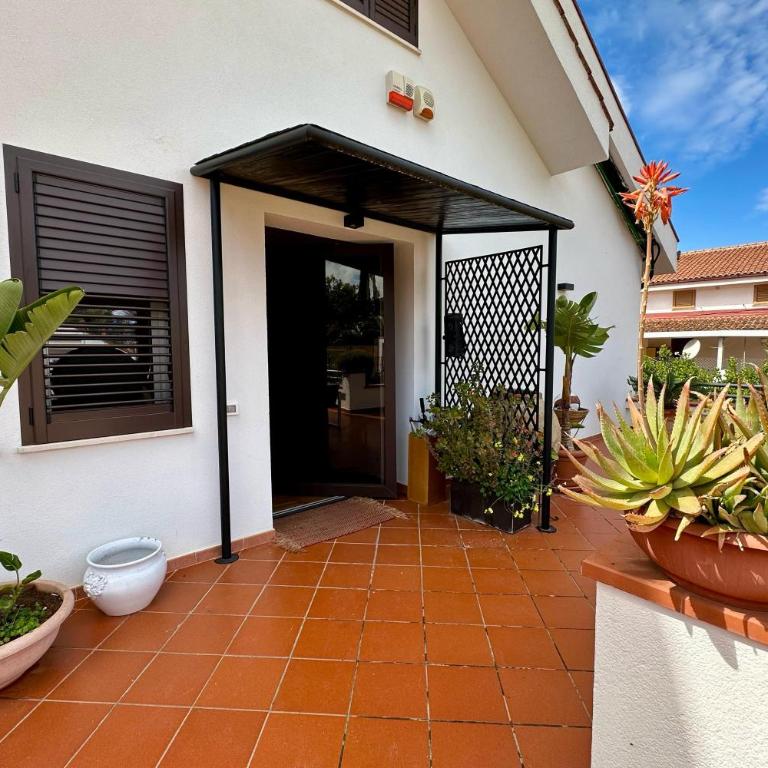 Villa Emma - Three-Bedroom House - 8