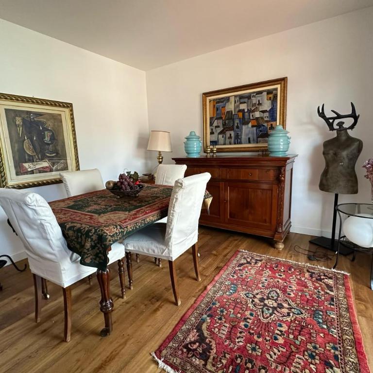 Villa Emma - Three-Bedroom House - 14