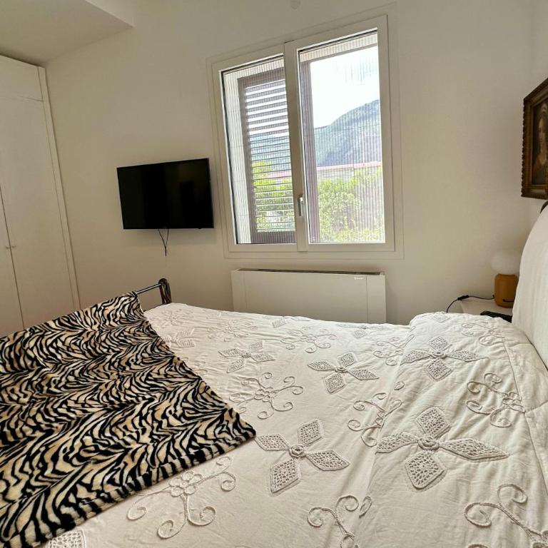 Villa Emma - Three-Bedroom House - 24