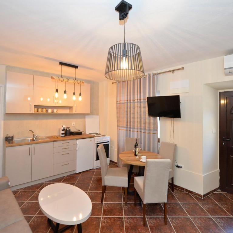 Kuzman Apartments - Apartment - Ground Floor - 17