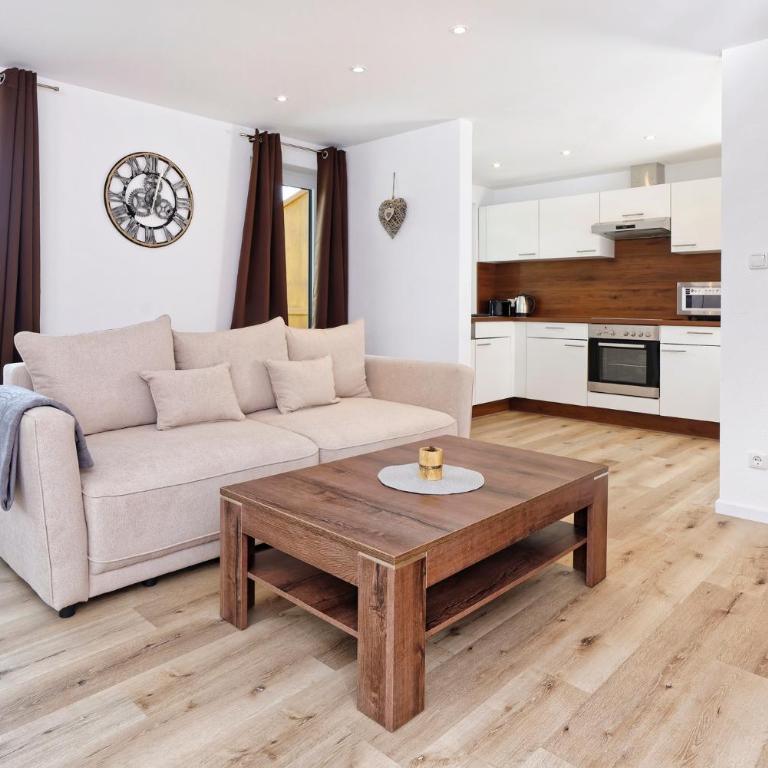 Ortnerhof - Ihr Zuhause am Fuße der Alpen - Familienapartment mit 2 Schlafzimmern und Aussicht - 1