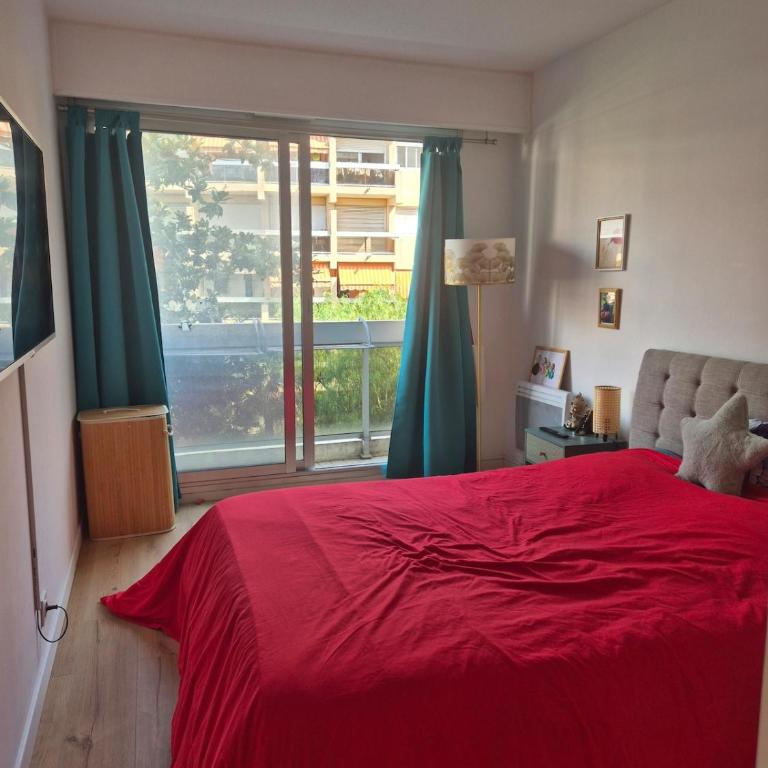 Grand appartement près de la mer - Appartement - Vue sur Ville - 22