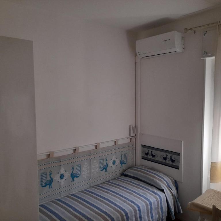 La Pervinca - Camera Doppia con Letti Singoli con Bagno Privato - 10