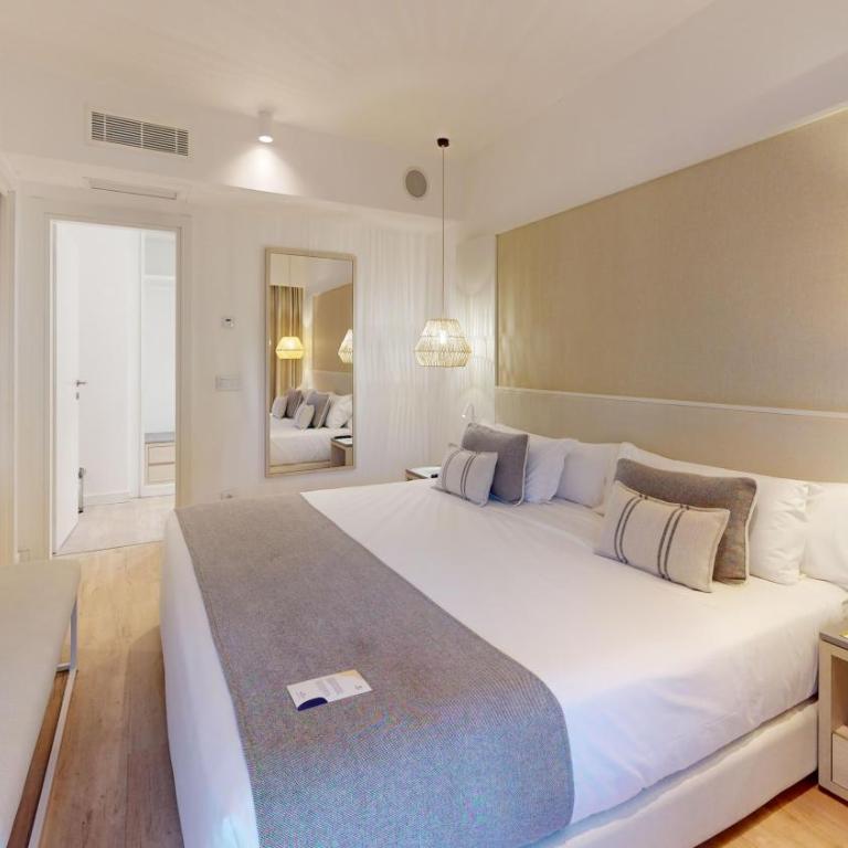 The Signature Level at Grand Palladium Sicilia Resort & Spa - Junior Suite Signature Level - 3