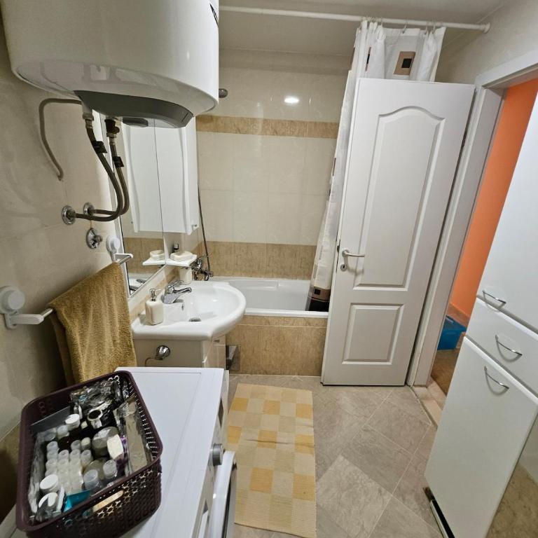 Apartment Loâso Comfy Two BDR Sixty meters to the sea - Two-Bedroom Apartment with Garden View - 31