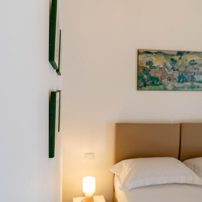 Domus Lavica by Sicily in Home - Triple Room with Bathroom - 11