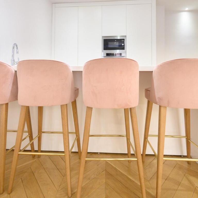 Luxury apartment in the center of Madrid REI251 - One-Bedroom Apartment - 12