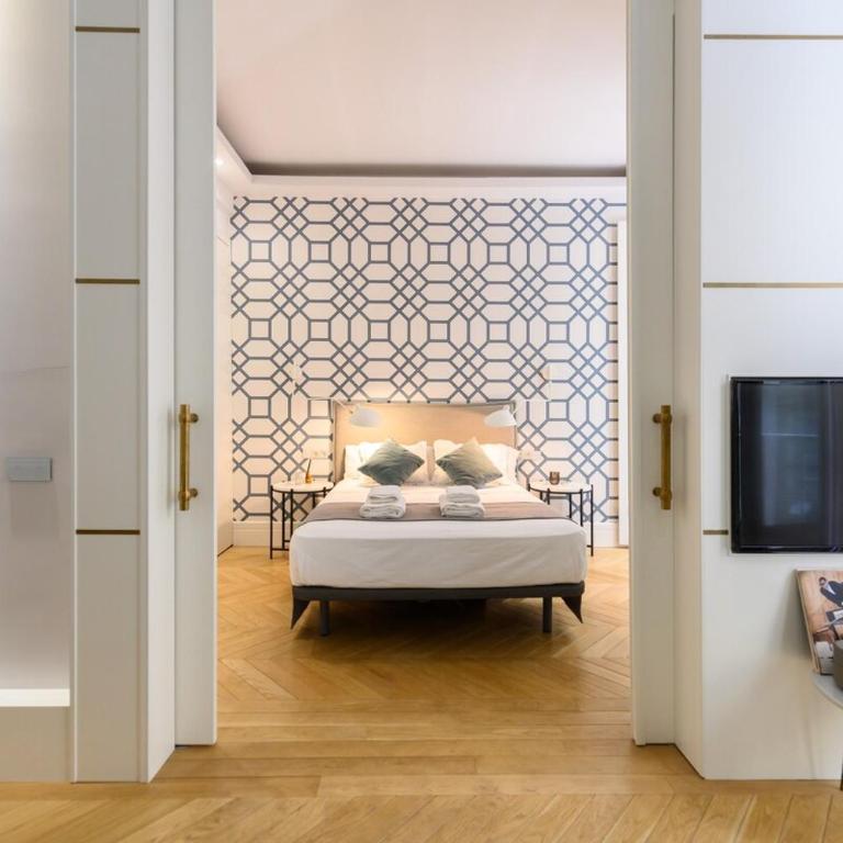 Luxury apartment in the center of Madrid REI251 - One-Bedroom Apartment - 28