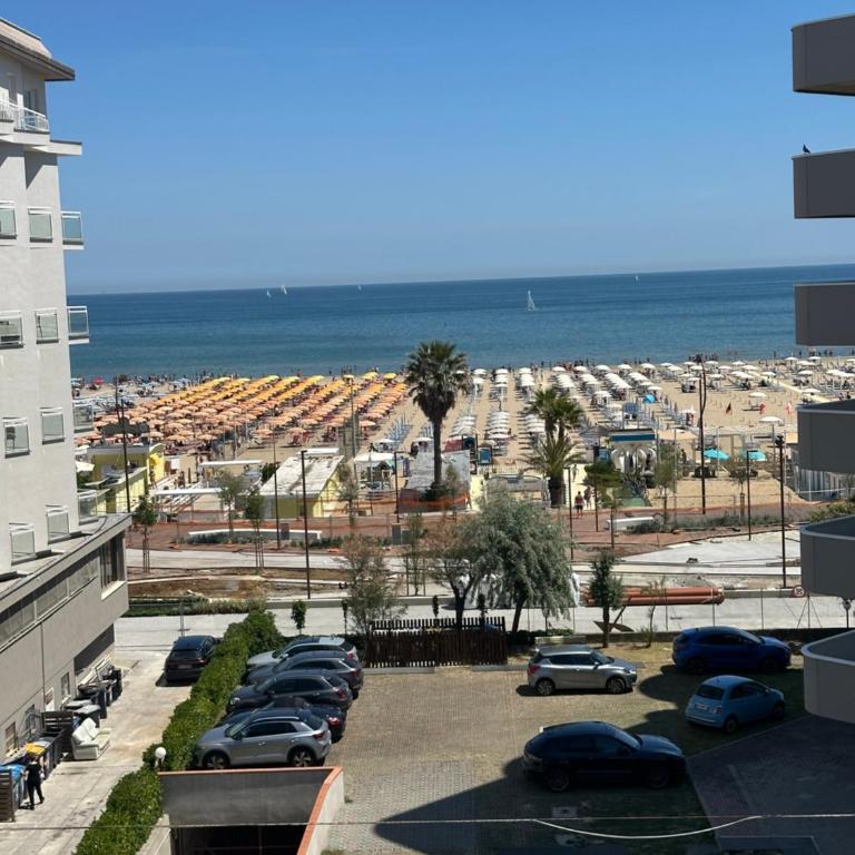Hotel Blue Moon B&B - Camera Matrimoniale con Balcone e Vista Mare - 3