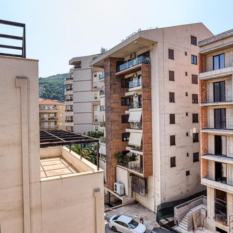 Cihan Apartment - Two-Bedroom Apartment - 3