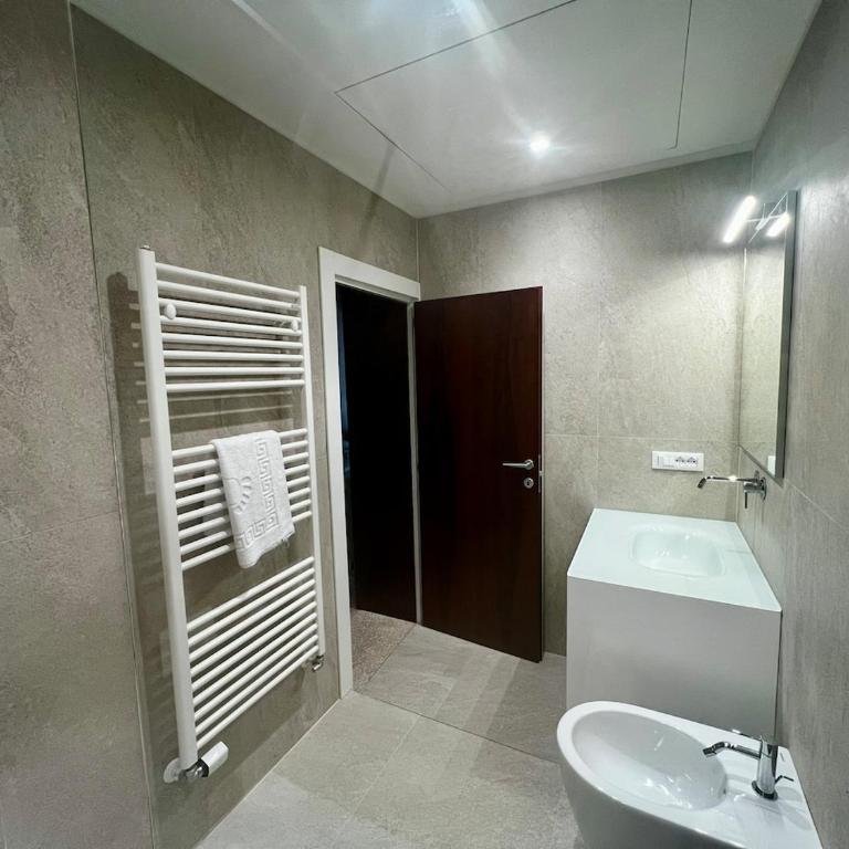 San Matteo Rialto Terrace Apt - Two-Bedroom Apartment - 70