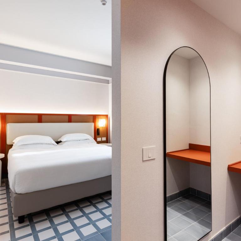 Hotel Plaza - Suite - 1