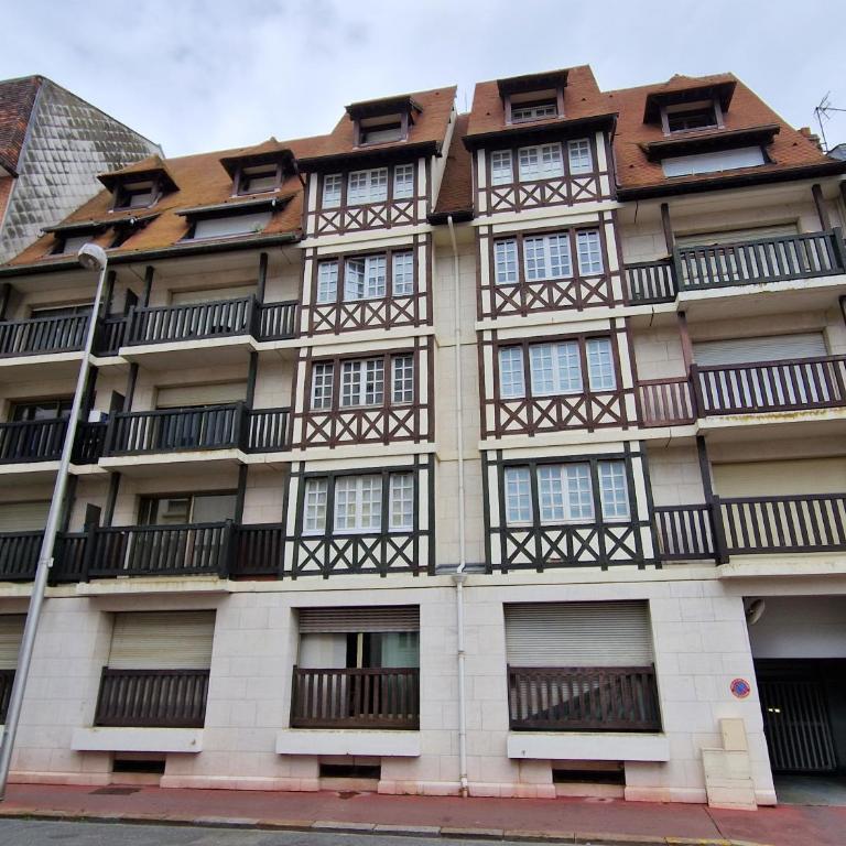 Charmant studio Deauville, proche plage avec parking privé - Appartamento con 1 Camera da Letto - 17
