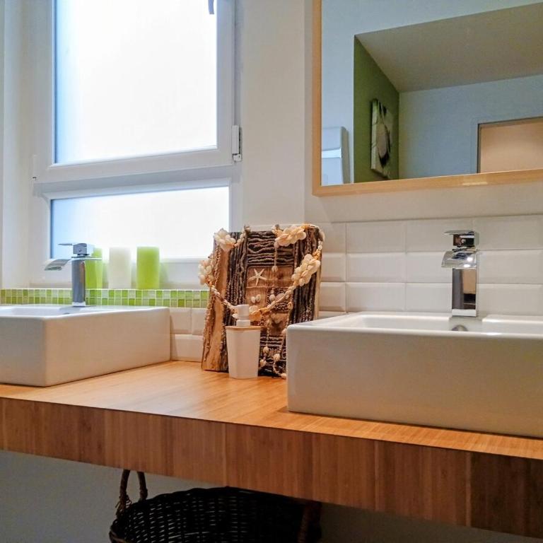 Spacieux 74 m2 Standing Clim & Parking Privé Centre Ville - One-Bedroom Apartment with Terrace - 38