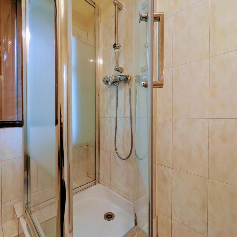 Budget apart with balcony - One-Bedroom Apartment - 13