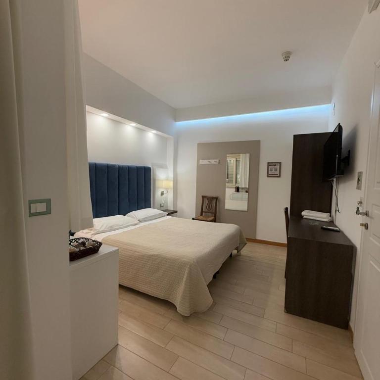 IG-Tysandros Apartments - Camera Economy Matrimoniale/Doppia con Letti Singoli con Vista Patio Interno - 1
