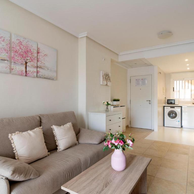 Amazing Apartment In Oropesa Del Mar - Apartamento de 2 dormitorios - 3