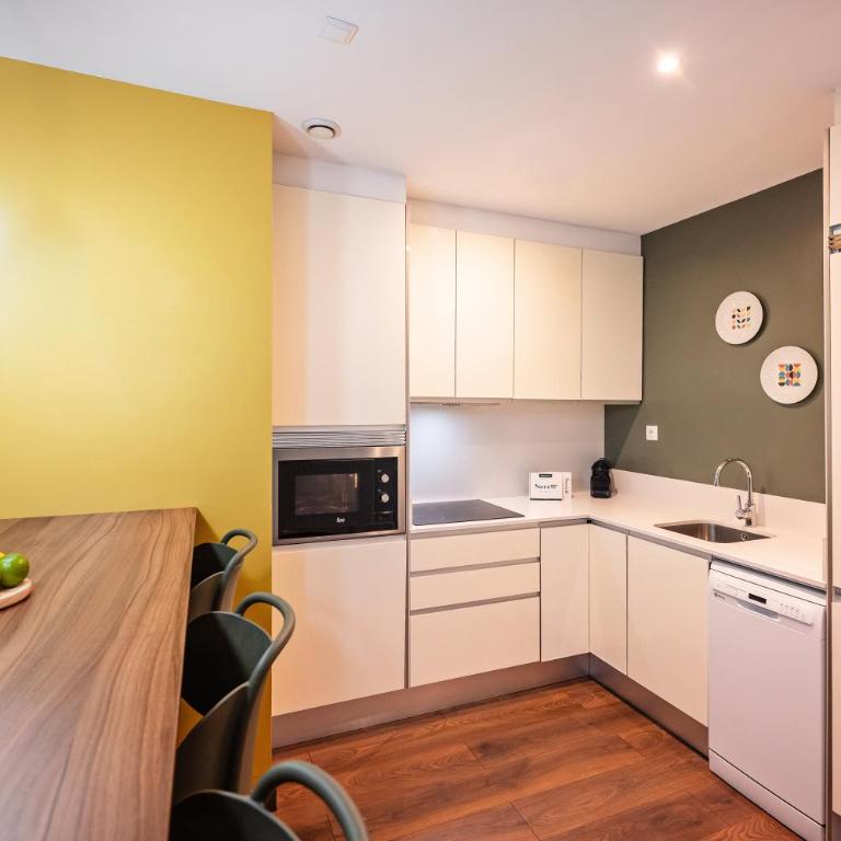 Sweett - Casa Bailen - Two-Bedroom Apartment - 7