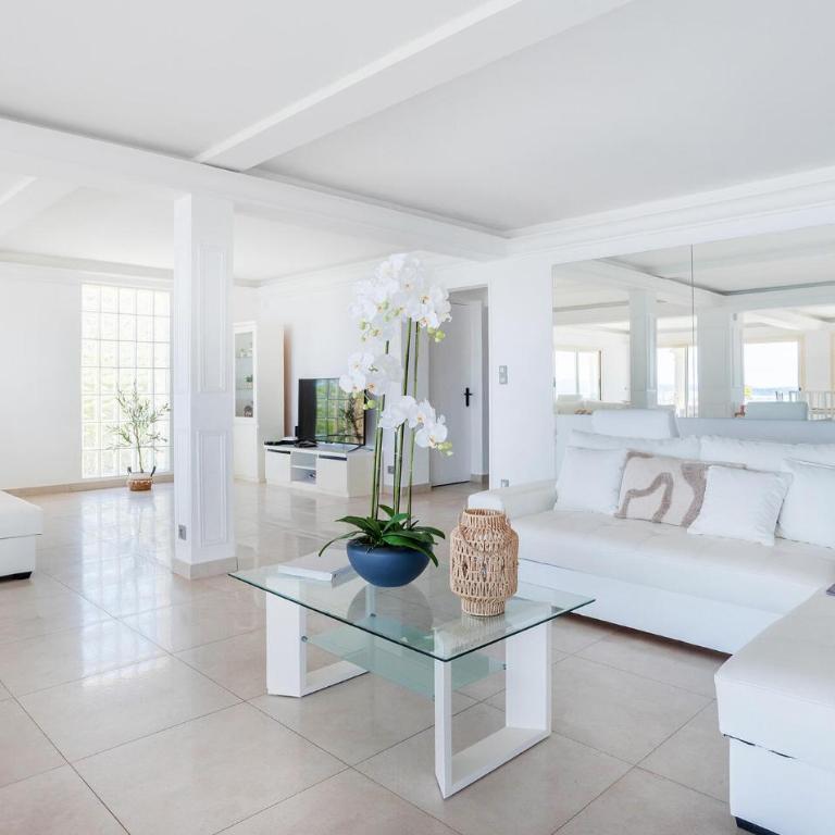Beautiful Home In Les Issambres - Maison de Vacances 5 Chambres - 1
