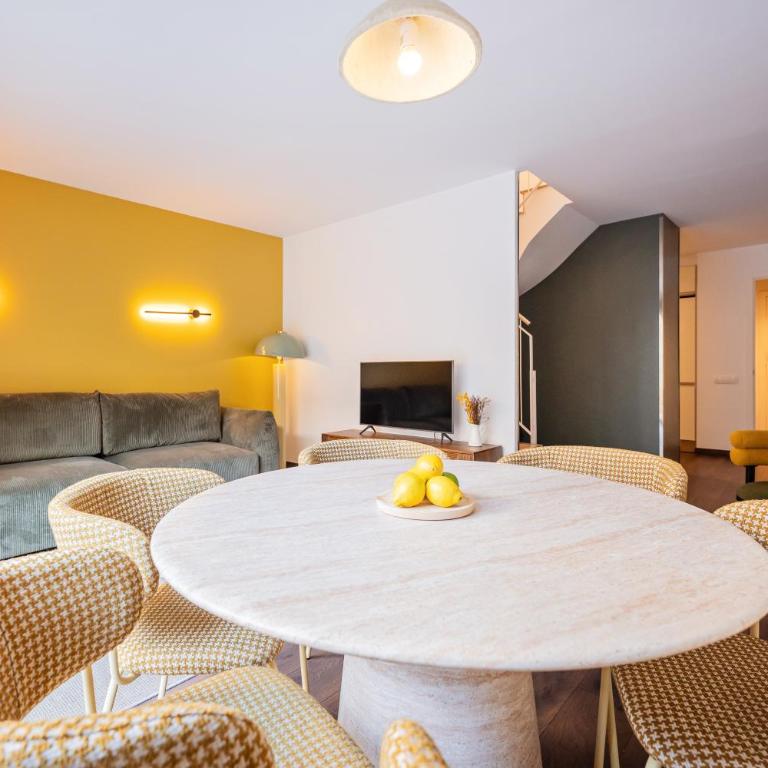 Sweett - Casa Bailen - Three-Bedroom Apartment - 6