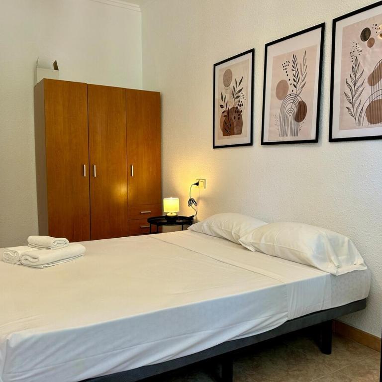 Santa Faz 3 IZQ Plaza Centro Alicante 6 Huéspedes - Three-Bedroom Apartment - 9