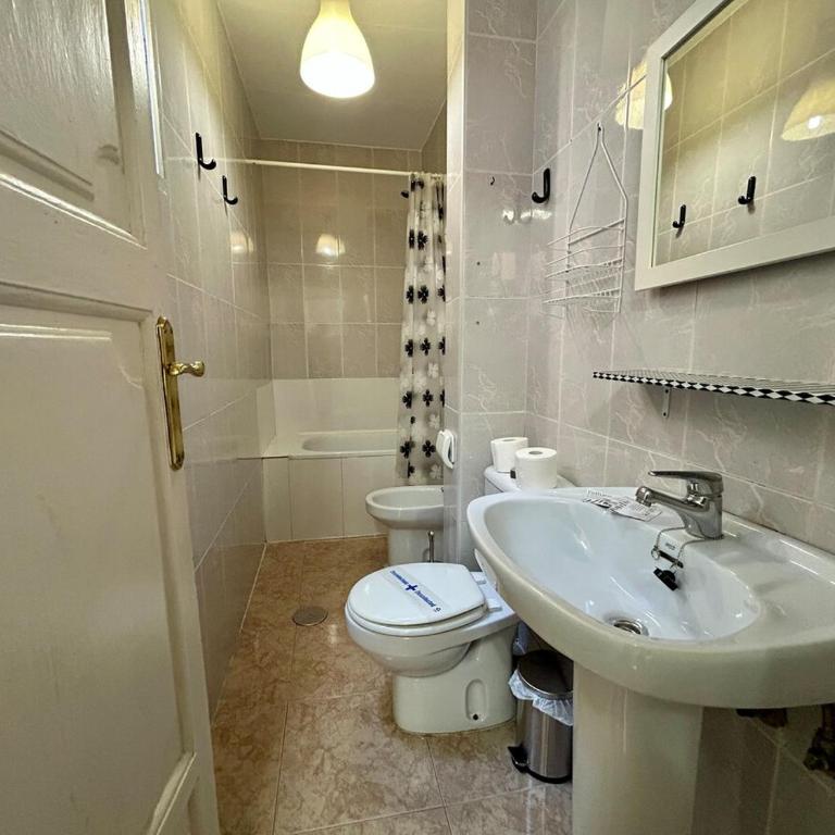 Santa Faz 3 IZQ Plaza Centro Alicante 6 Huéspedes - Three-Bedroom Apartment - 26