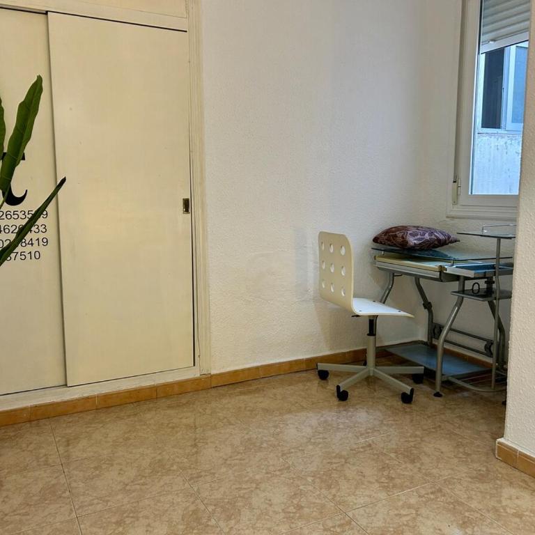 Santa Faz 3 IZQ Plaza Centro Alicante 6 Huéspedes - Three-Bedroom Apartment - 29