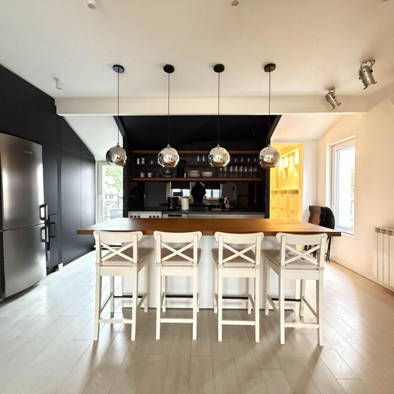Downtown Cozy Apartment - One-Bedroom Apartment - 4