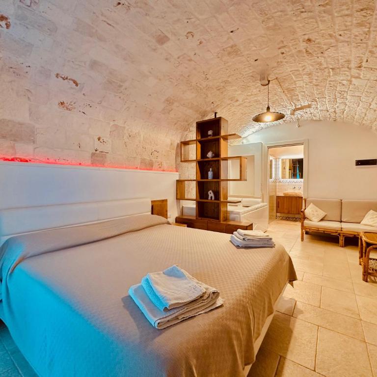 Agape B&B Monopoli - Camera King con Vasca Idromassaggio - 11