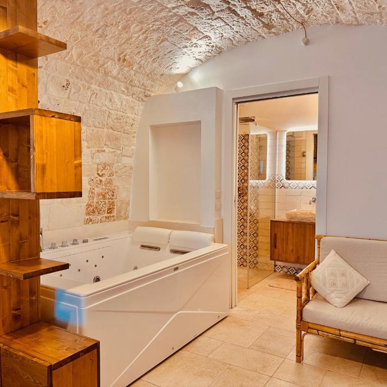 Agape B&B Monopoli - Camera King con Vasca Idromassaggio - 23