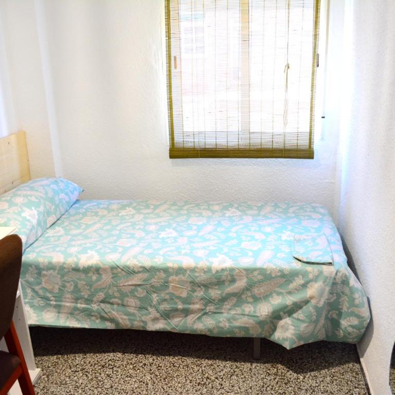 Home Delicias - Three-Bedroom Apartment - 17