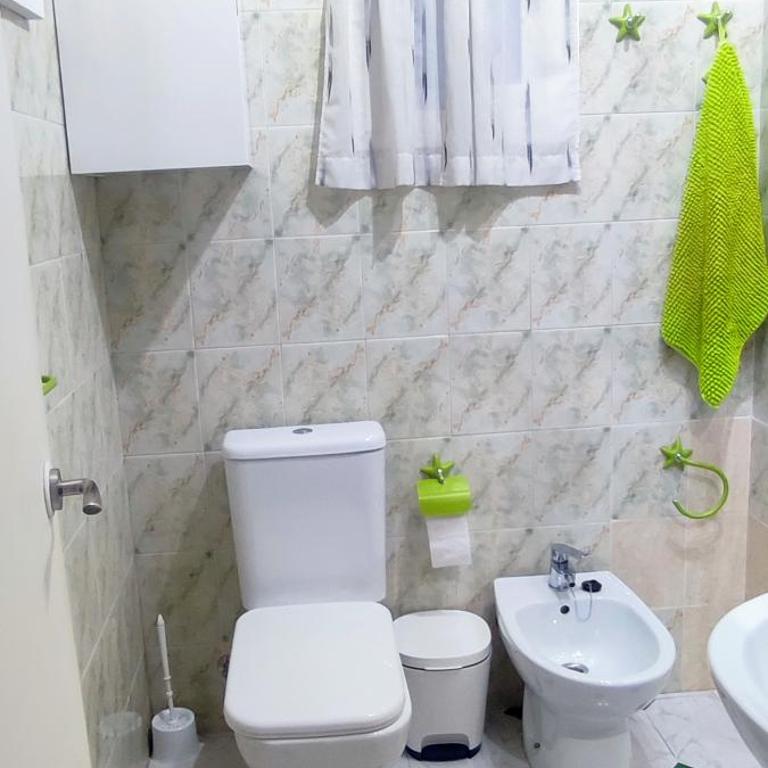 Home Delicias - Three-Bedroom Apartment - 20