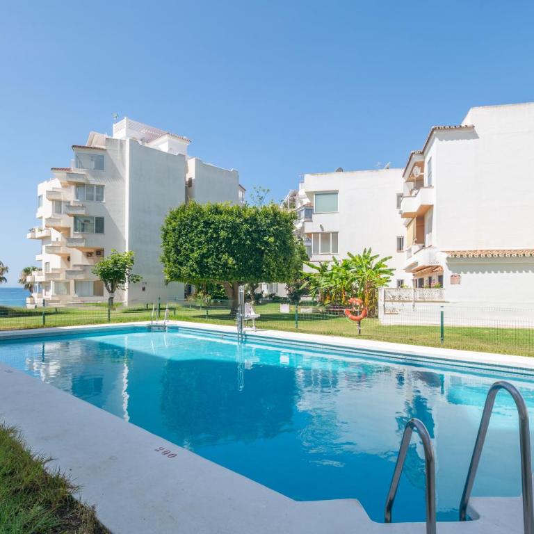 In front of SEA & CENTER - Apartamento de 2 dormitorios con balcón y vistas al mar - 26