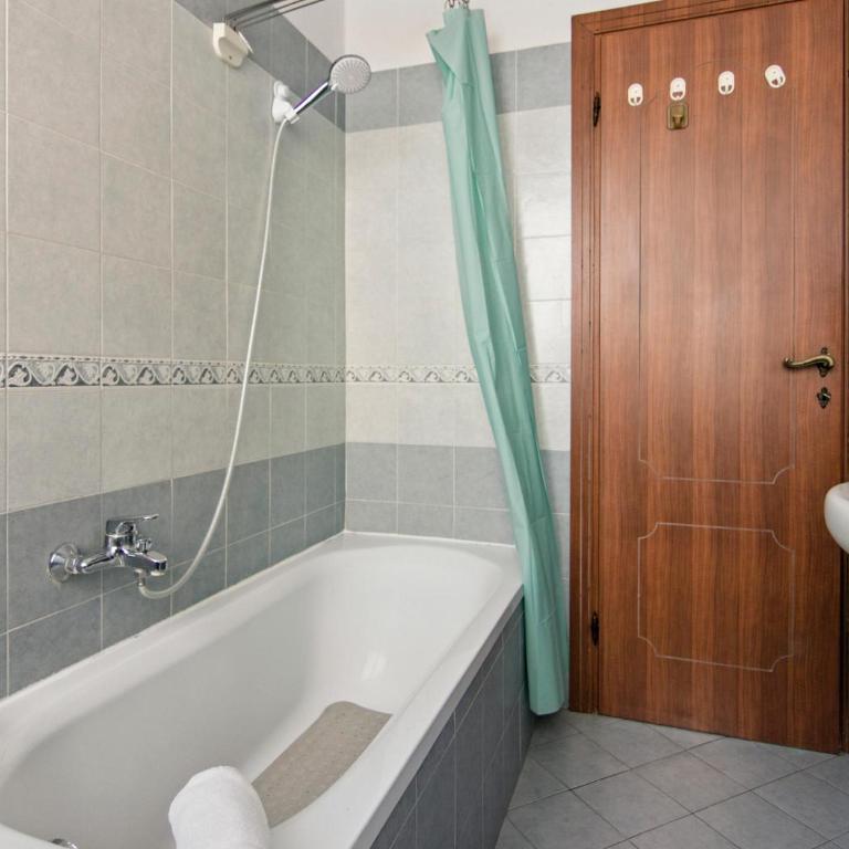 lnd 3- 2 Camere con Balcone, Ascensore e Parcheggio - Appartamento con 2 Camere da Letto - 22