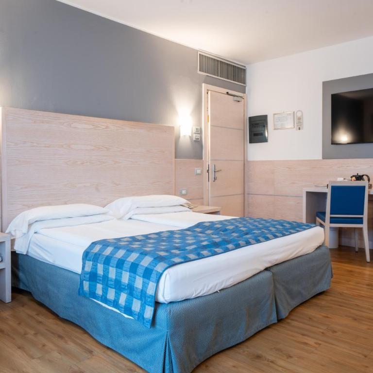 Caravel Bike Hotel - Junior Suite Plus - 3