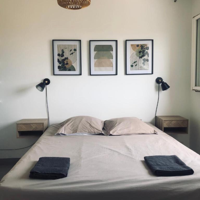 Lumineux avec piscine, Wifi & Terrace - Proche plage & Aéroport - Appartement 1 Chambre avec une vue dégagée - 8