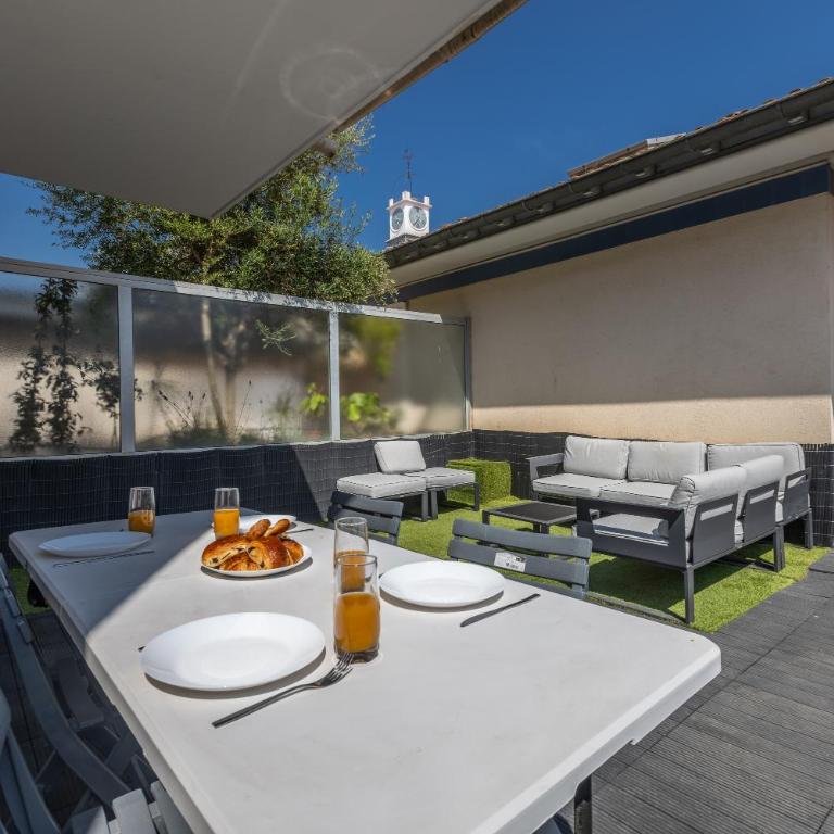 LB Vacation Rentals I A Quiet Place with Terrace in the Heart of Cannes - Apartment mit 1 Schlafzimmer - 1