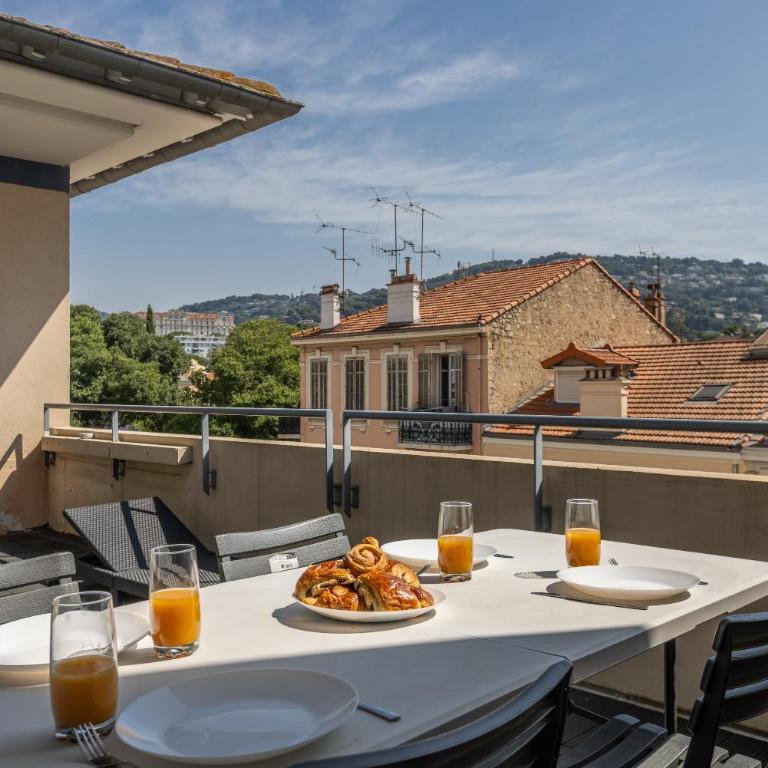 LB Vacation Rentals I A Quiet Place with Terrace in the Heart of Cannes - Apartment mit 1 Schlafzimmer - 9