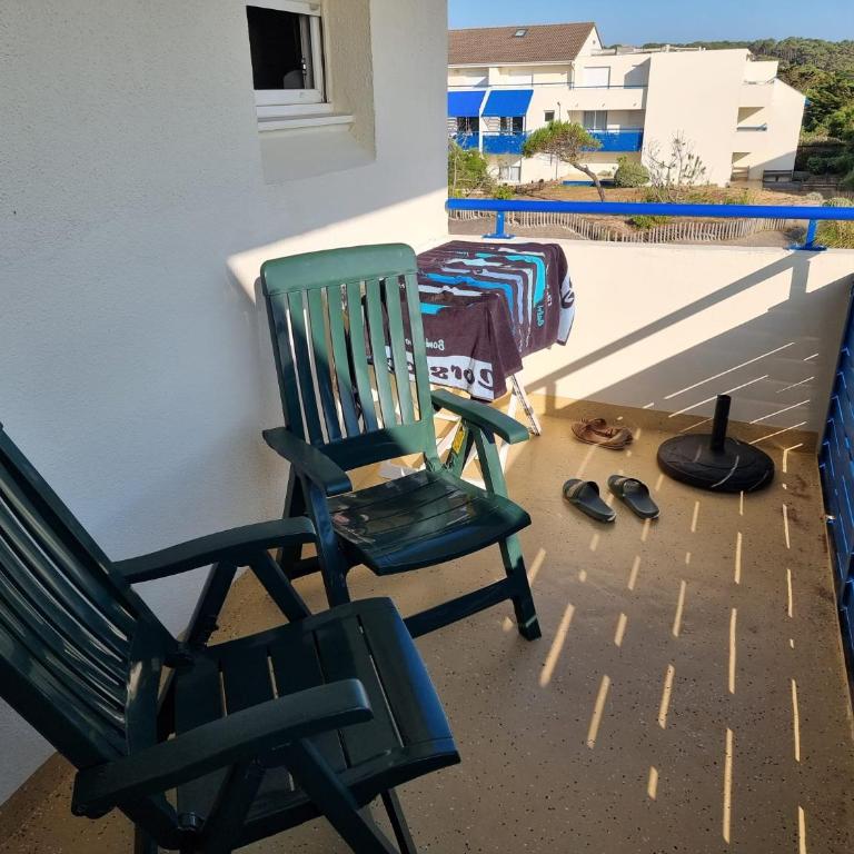 Lacanau, Résidence Bleu Marine, appartements 2e étage, exceptionnels car balcon face et vue océan avec piscine ! Et avec parking réservé - One-Bedroom Apartment with Ocean View - 5