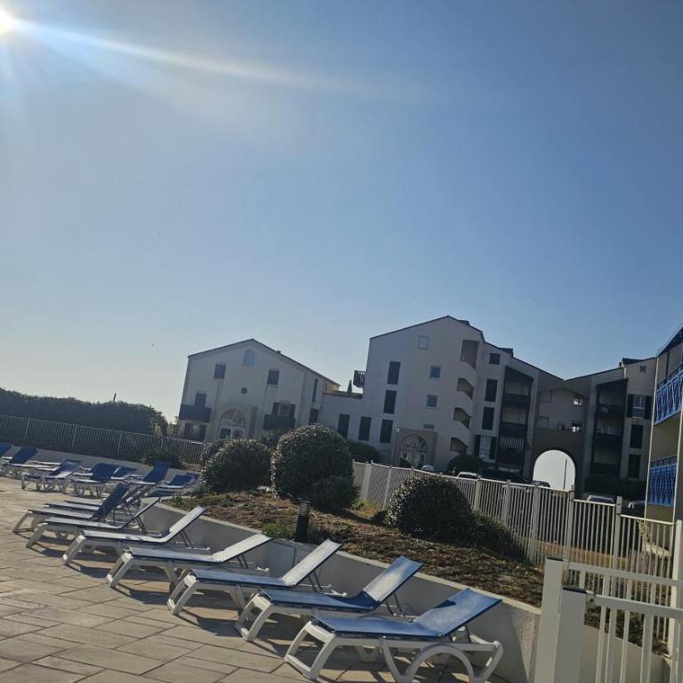 Lacanau, Résidence Bleu Marine, appartements 2e étage, exceptionnels car balcon face et vue océan avec piscine ! Et avec parking réservé - One-Bedroom Apartment with Ocean View - 8