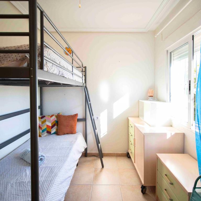 Villa with private garden 200m from the sea - Casa de 3 dormitorios - 25
