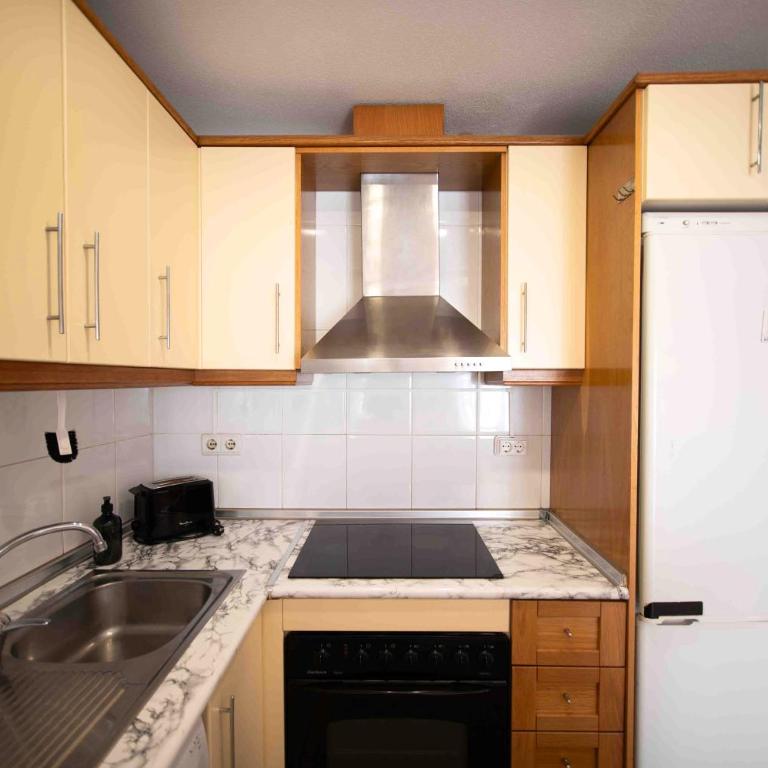Villa with private garden 200m from the sea - Casa de 3 dormitorios - 12