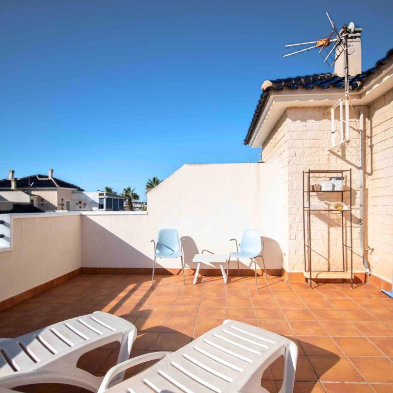 Villa with private garden 200m from the sea - Casa de 3 dormitorios - 34