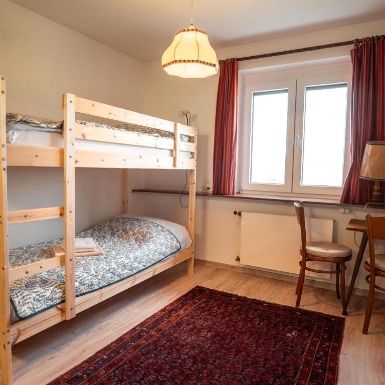 Ferienwohnung im Haus am Hügel - Apartment mit 2 Schlafzimmern und Dusche - 20