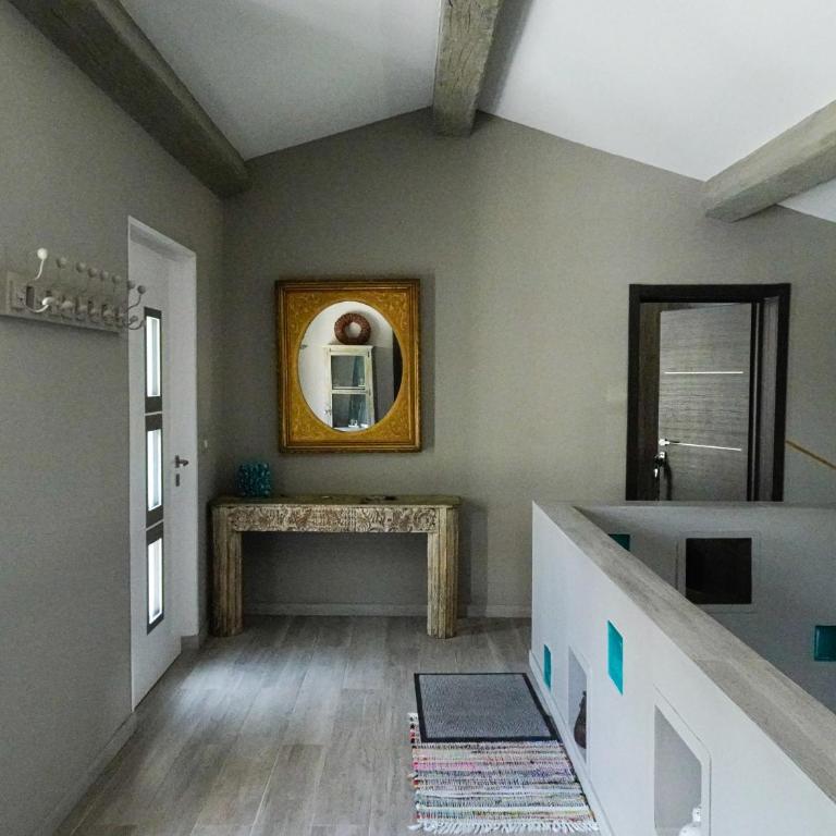 Belle maison avec piscine dans les hauteurs à Saint Raphael - Villa Deluxe - 9