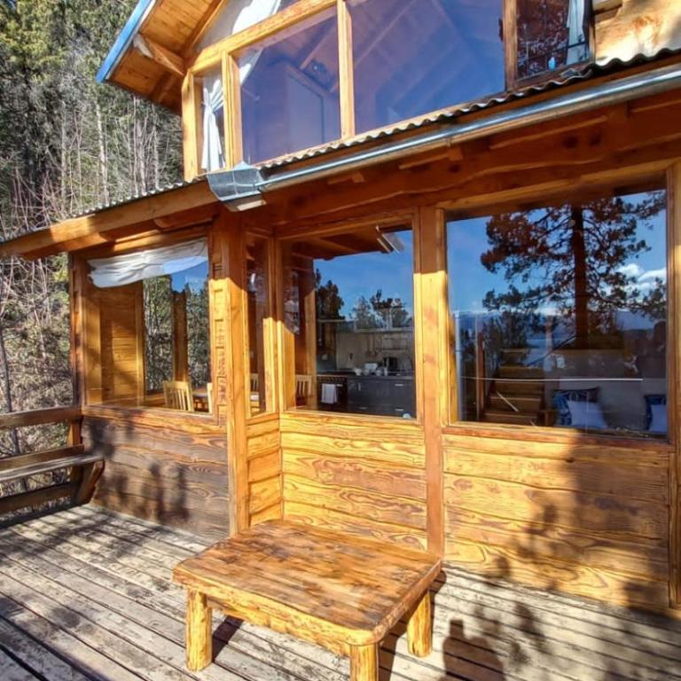 Refugio de bosque con jacuzzi en terraza y vista panorámica al lago - Casa de 2 dormitorios - 26