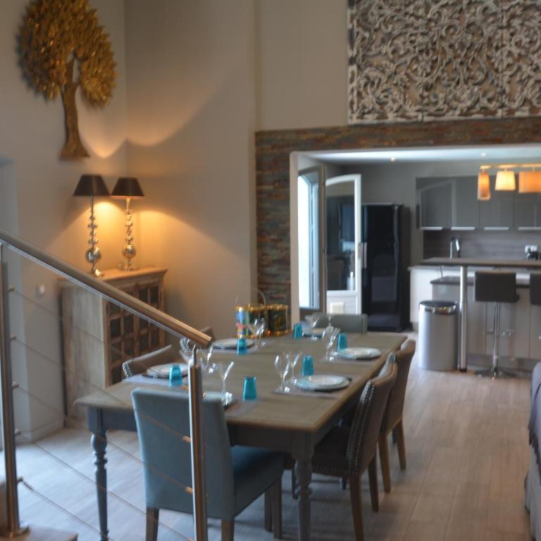 Belle maison avec piscine dans les hauteurs à Saint Raphael - Villa Deluxe - 20